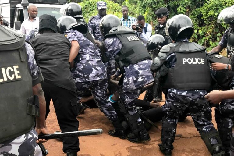 Traffic disrupted along busy road after 2 cops fight