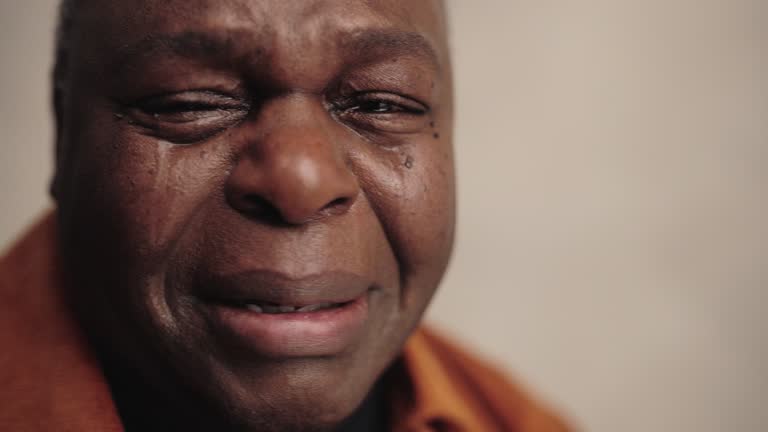 Man breaks down in tears and openly admits leading a gang to steal from a local shop in Nairobi CBD