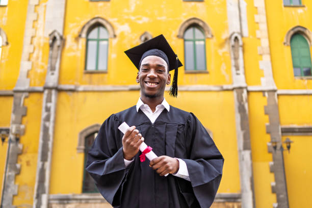 “Nilipata Kazi Bila Connection” Graduate Shares How He Finally Got Employed