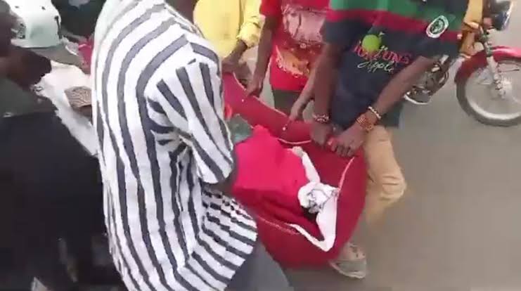 Couple caught cheating stuck in lift, neighbours panic outside!