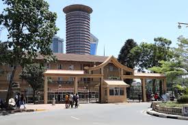 Judge stuck mid-verdict, lawyers scream as gavel crashes loudly!