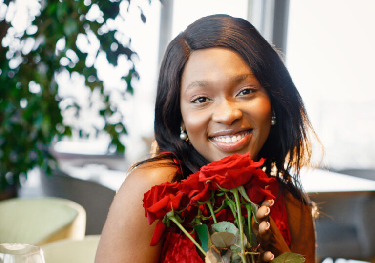 Woman wins back lover after dramatic viral apology floods social media!