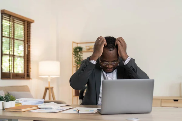 He Ignored a Small Warning Now His Business Hasn’t Made a Single Sale in Weeks