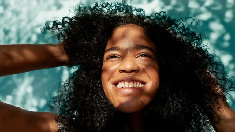 Woman Left Speechless as Her Luck Changes Completely After One Simple Protection Practice